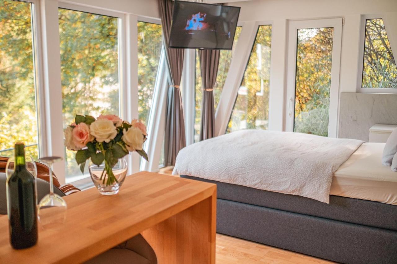 Bungalow Im Schwarzwald Auf Wunderschoenem Anwesen Neubulach Εξωτερικό φωτογραφία